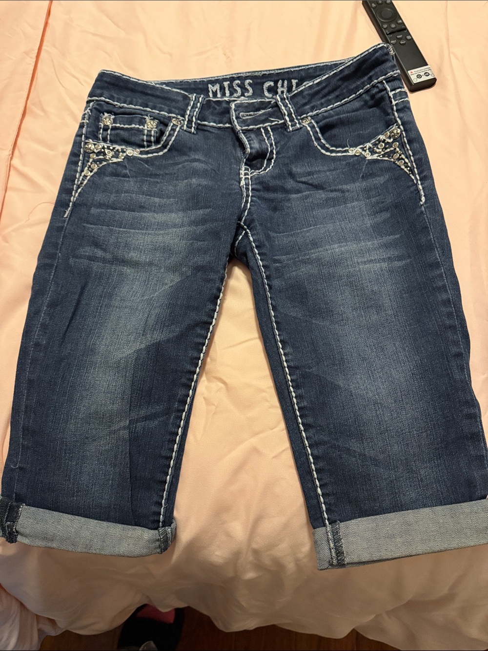 Miss Chic Jeans Dark Blue Cropped Denim Capris with Embellished Pockets